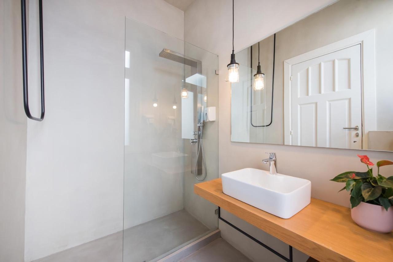 Monk Monastiraki Suites Aten Exteriör bild